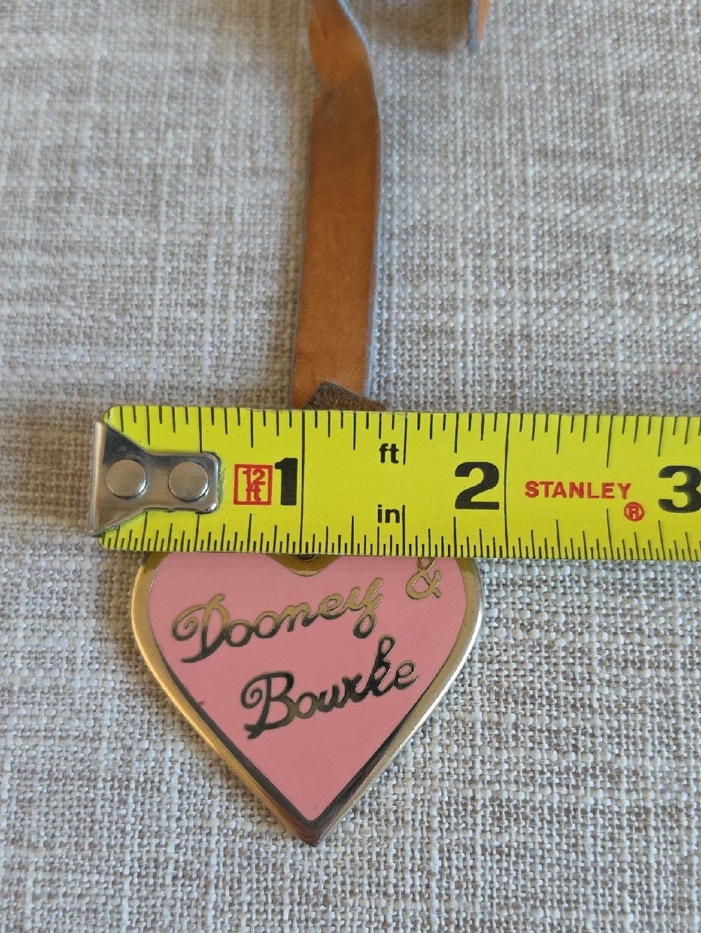 Dooney & Bourke Pink Heart Bag Hang Tag w/ Leather Strap. - Picture 3 of 7
